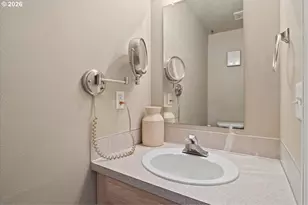 2201 Edgemont St SE, Albany, OR 97322 - Photo 8