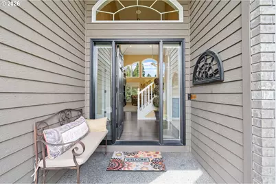 2809 SE Myrtlewood Way, Gresham, OR 97080 - Photo 2