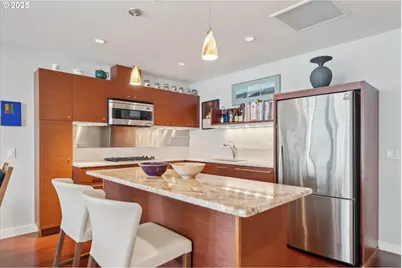 3601 S River Pkwy #2502, Portland, OR 97239 - Photo 6