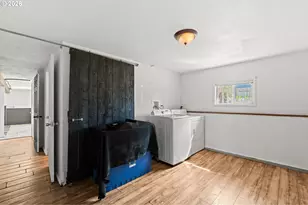 19105 NE Clackamas St, Portland, OR 97230 - Photo 18