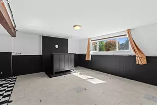 19105 NE Clackamas St, Portland, OR 97230 - Photo 16