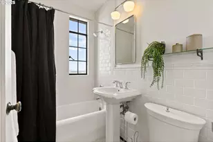 2336 SW Osage St, Portland, OR 97205 - Photo 26