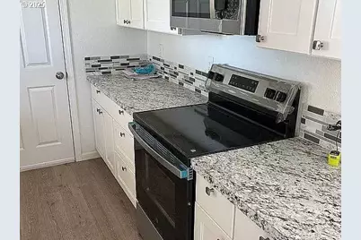 140 Heather Dr, Stanfield, OR 97875 - Photo 2