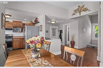 406 W C St, Rainier, OR 97048 - Photo 12