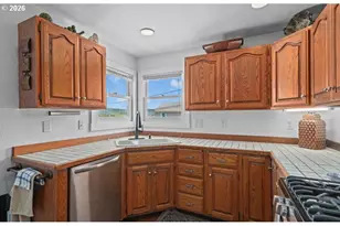 406 W C St, Rainier, OR 97048 - Photo 14