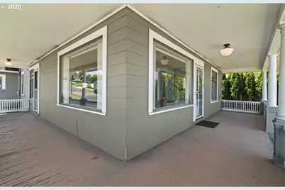 406 W C St, Rainier, OR 97048 - Photo 6