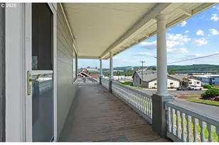 406 W C St, Rainier, OR 97048 - Photo 8