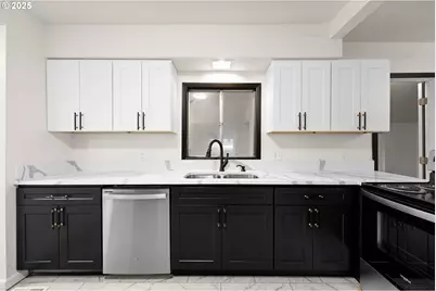 8412 SE Liebe St, Portland, OR 97266 - Photo 14