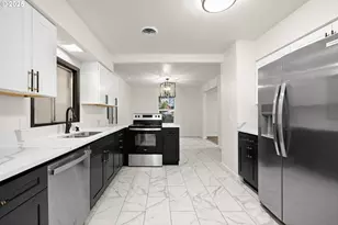 8412 SE Liebe St, Portland, OR 97266 - Photo 16