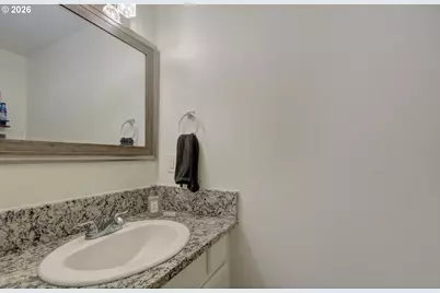 1138 W 29th St, Vancouver, WA 98660 - Photo 8
