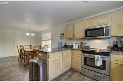 1138 W 29th St, Vancouver, WA 98660 - Photo 6