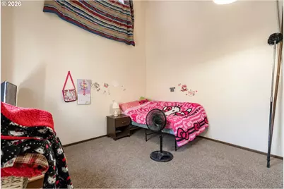 220 SE 28th Ave, Hillsboro, OR 97123 - Photo 14