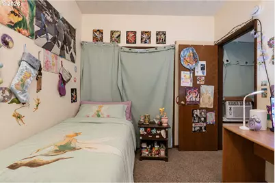 220 SE 28th Ave, Hillsboro, OR 97123 - Photo 12