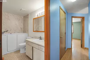 760 SE 139th Ave, Portland, OR 97233 - Photo 22