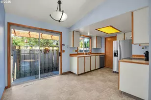 760 SE 139th Ave, Portland, OR 97233 - Photo 14