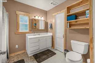 1804 E Terrace Way, Kelso, WA 98626 - Photo 12