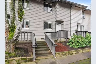 29650 SW Courtside Dr #18, Wilsonville, OR 97070 - Photo 1