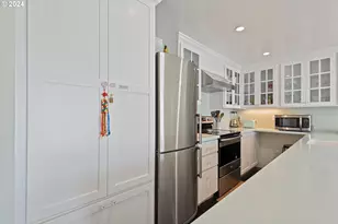 1116 SW 51 St, Lincoln City, OR 97367 - Photo 8