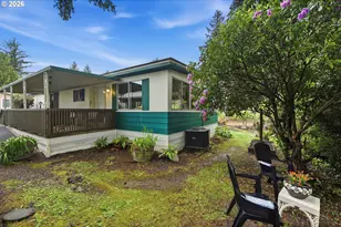 690 Village Pines Dr, Coos Bay, OR 97420 - Photo 6