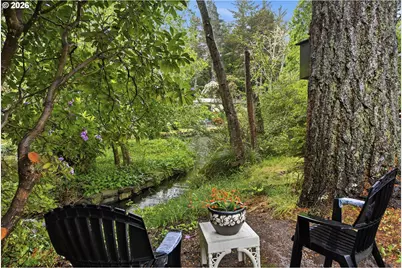 690 Village Pines Dr, Coos Bay, OR 97420 - Photo 36