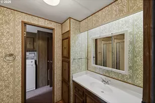 690 Village Pines Dr, Coos Bay, OR 97420 - Photo 22