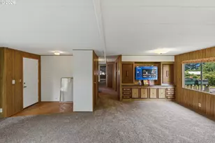 690 Village Pines Dr, Coos Bay, OR 97420 - Photo 10