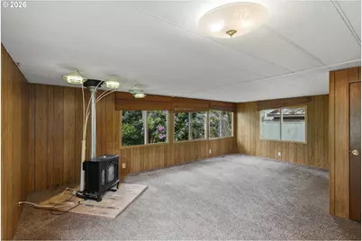 690 Village Pines Dr, Coos Bay, OR 97420 - Photo 12