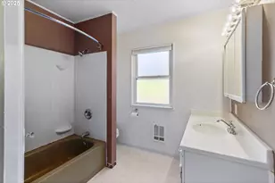 2000 Harney St, Vancouver, WA 98660 - Photo 20