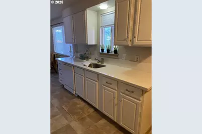 1575 NE 237th Ave, Wood Village, OR 97060 - Photo 8