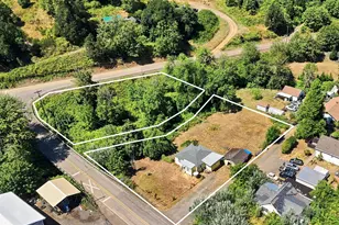 152 Bear Creek Rd, Cottage Grove, OR 97424 - Photo 2