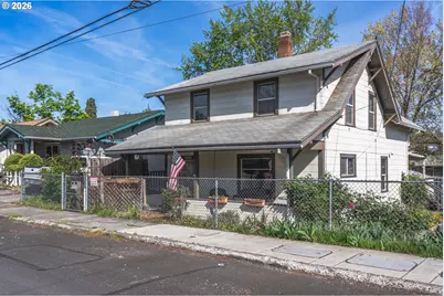 1111 E 9th St, The Dalles, OR 97058 - Photo 1