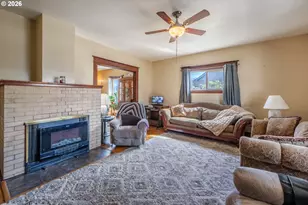 1111 E 9th St, The Dalles, OR 97058 - Photo 8