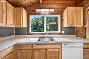 15072 Creek View Ln, Vernonia, OR 97064 - Photo 18