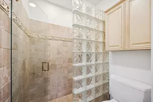 5758 S Riverpoint Ln, Portland, OR 97239 - Photo 16