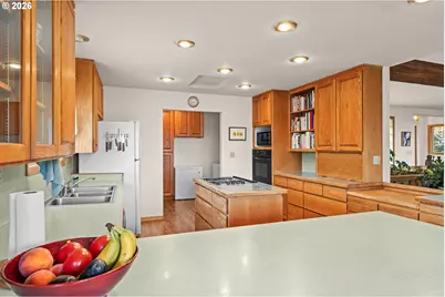63704 Seven Devils Rd, Coos Bay, OR 97420 - Photo 18