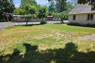 115 N Water St, Weston, OR 97886 - Photo 4