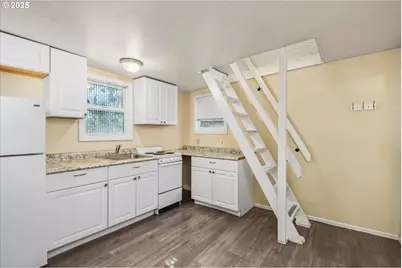 427 Washington St, Eugene, OR 97401 - Photo 4