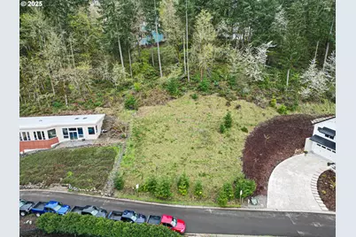Mountain Ash, Eugene, OR 97405 - Photo 2