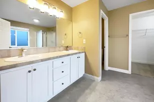 15516 SE Evergreen Dr, Portland, OR 97236 - Photo 6