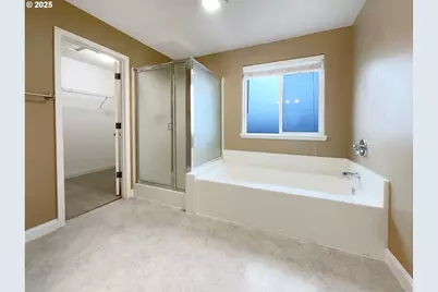 15516 SE Evergreen Dr, Portland, OR 97236 - Photo 10