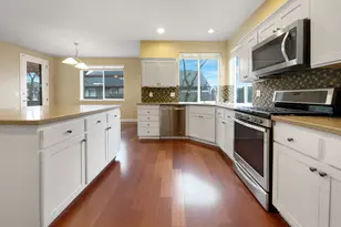 15516 SE Evergreen Dr, Portland, OR 97236 - Photo 2