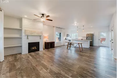 61142 Brookhollow Dr, Bend, OR 97702 - Photo 12