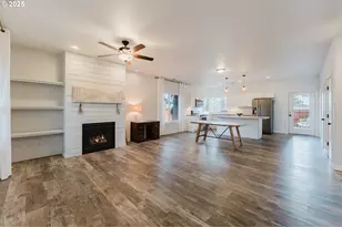 61142 Brookhollow Dr, Bend, OR 97702 - Photo 12