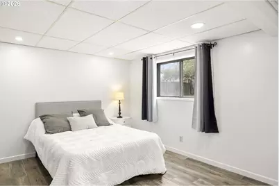 14225 SE Mill St, Portland, OR 97233 - Photo 24