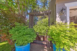 7540 SW Becky Ct, Beaverton, OR 97007 - Photo 40