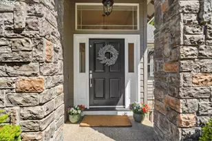 7540 SW Becky Ct, Beaverton, OR 97007 - Photo 6