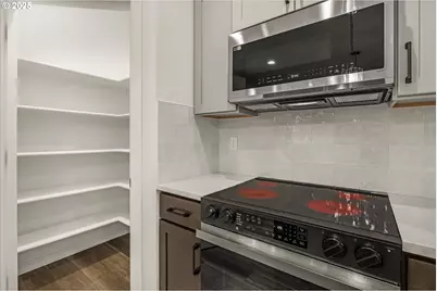 284 NW Mawrcrest Ave, Gresham, OR 97030 - Photo 12