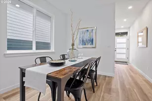 284 NW Mawrcrest Ave, Gresham, OR 97030 - Photo 10