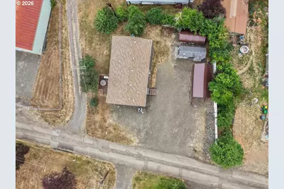 316 Wells Rd, Oakland, OR 97462 - Photo 2
