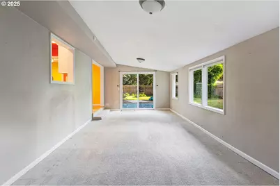 785 SE 21st Ave, Hillsboro, OR 97123 - Photo 12